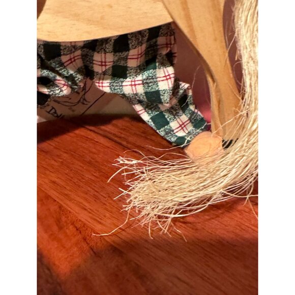 🎄 1995 Annalee Doll with Rocking‎ Horse – Vintage Holiday Collectible! 🧸✨ - Picture 9 of 11